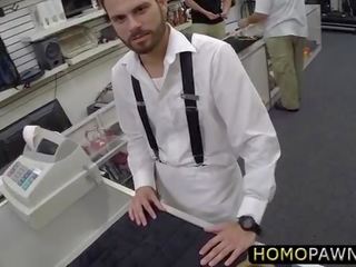 Real guy gives pawnshop owner heads